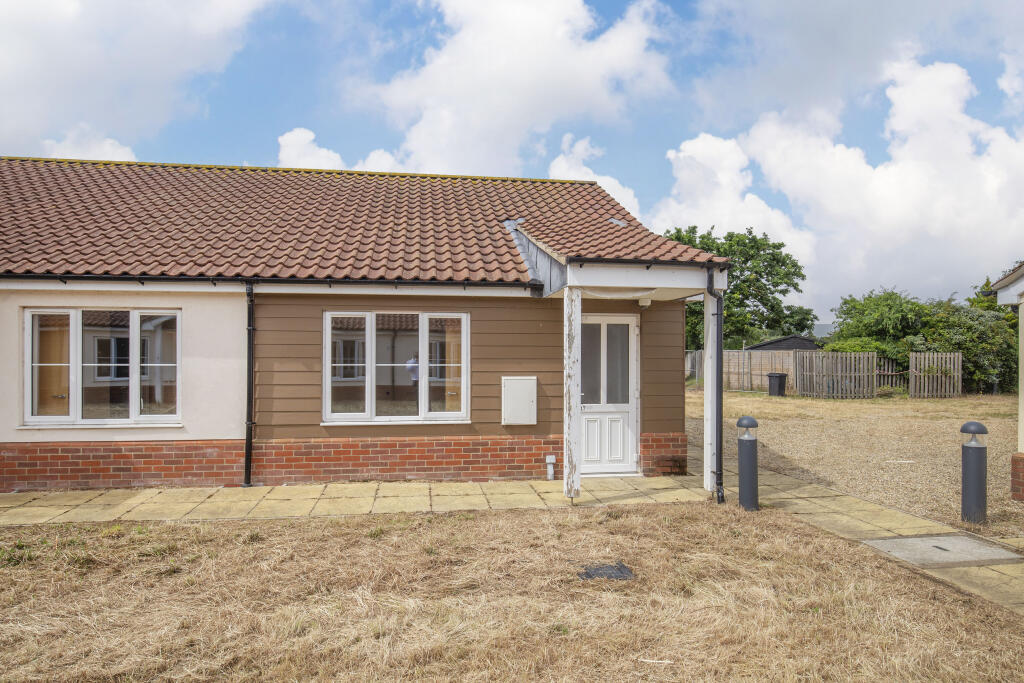 Main image of property: Moon Court, Hardingham Road, Norwich, NR9