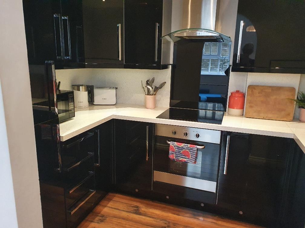 Apartment in Bradford, Baildon - View 3