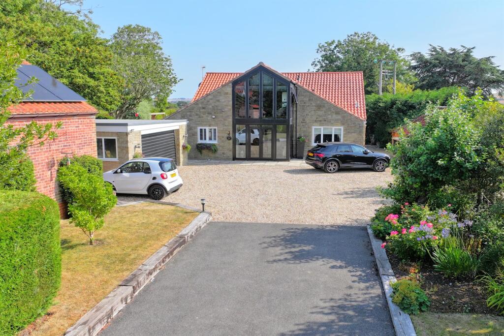 Main image of property: 'Russett House', Main Street, Gristhorpe