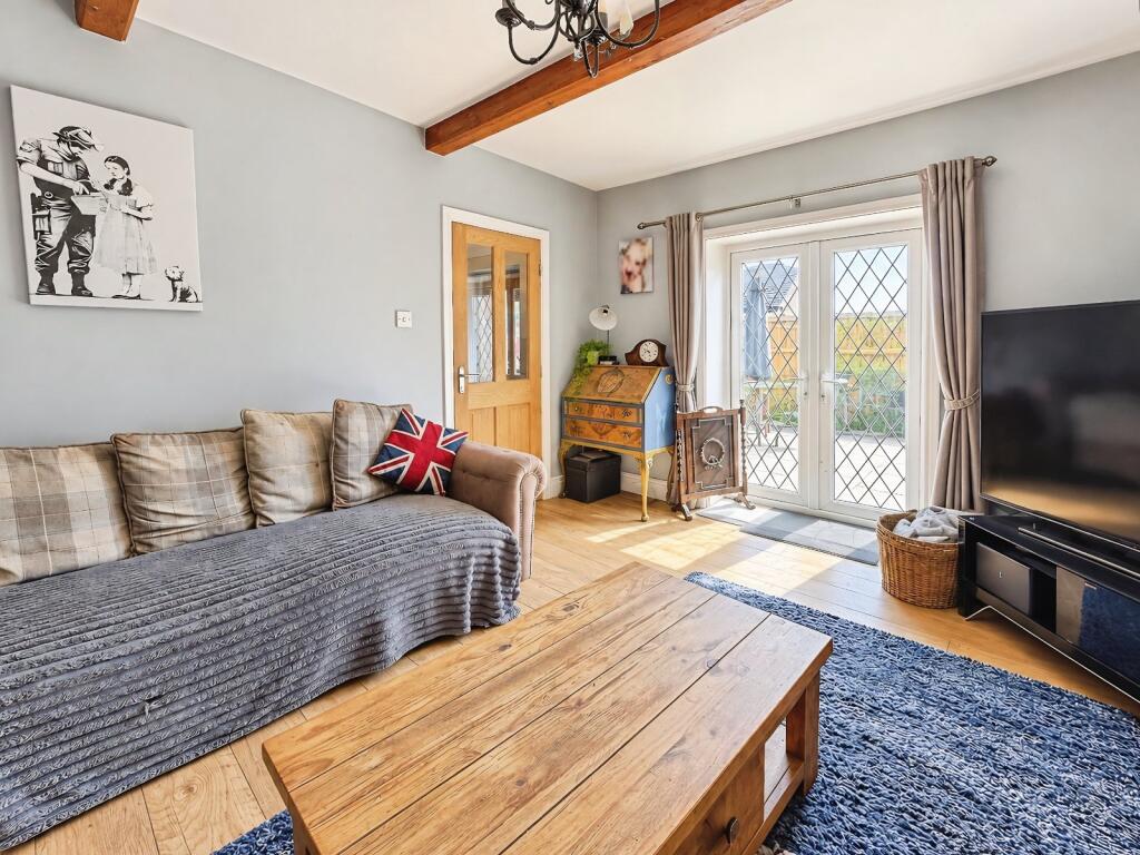 House in Kirklees, West End, Hightown - View 5