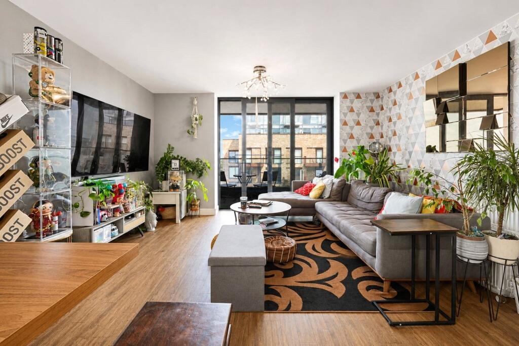 Main image of property: Connaught Heights, 2 Agnes George Walk, London, E16