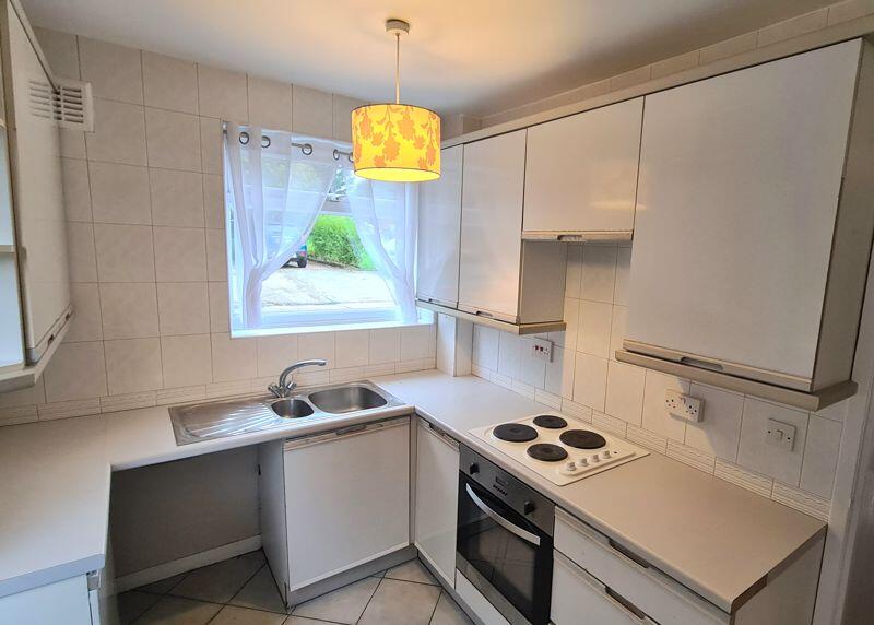 Apartment in London - View 5