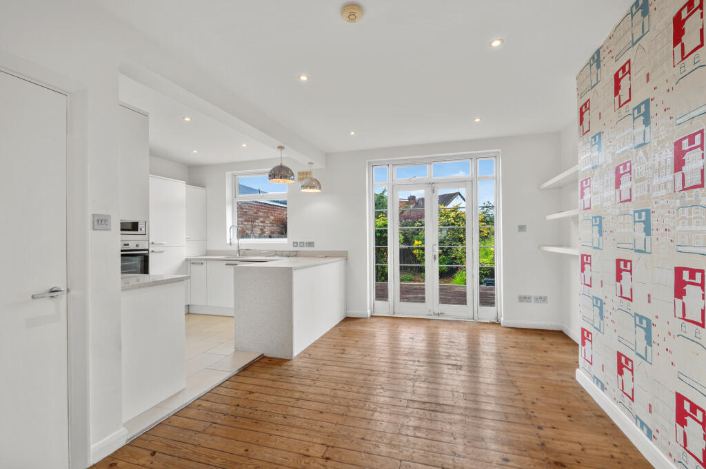 House in London - View 4