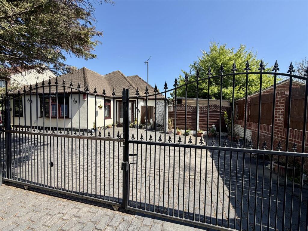 Main image of property: Brentwood Road, Romford