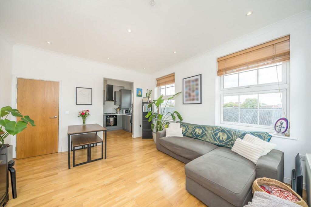Apartment in London - View 4
