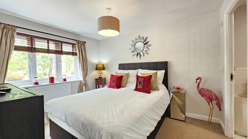 House in Reading, Greenham - More