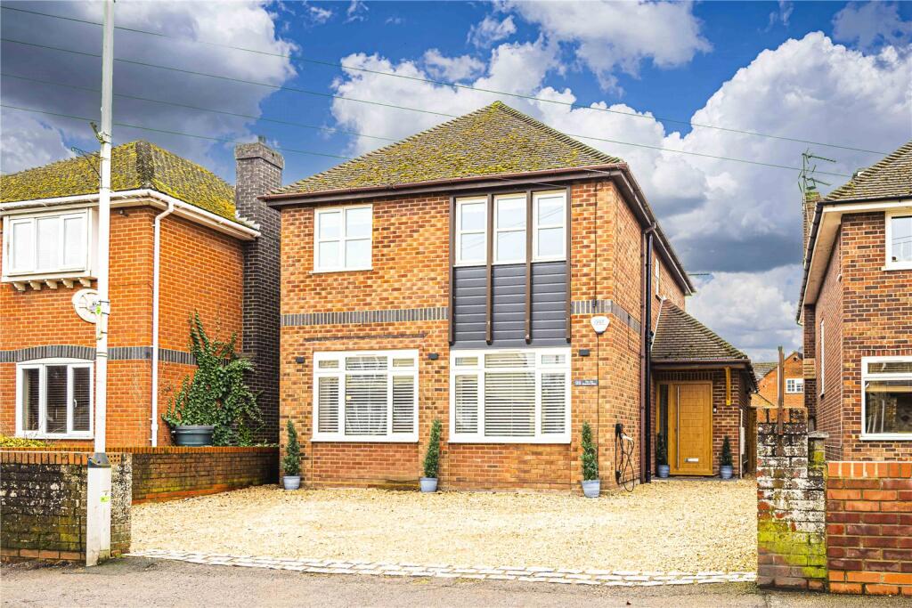 Main image of property: High Street, Eaton Bray, Central Bedfordshire, LU6