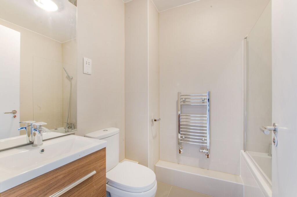 House in London - View 4