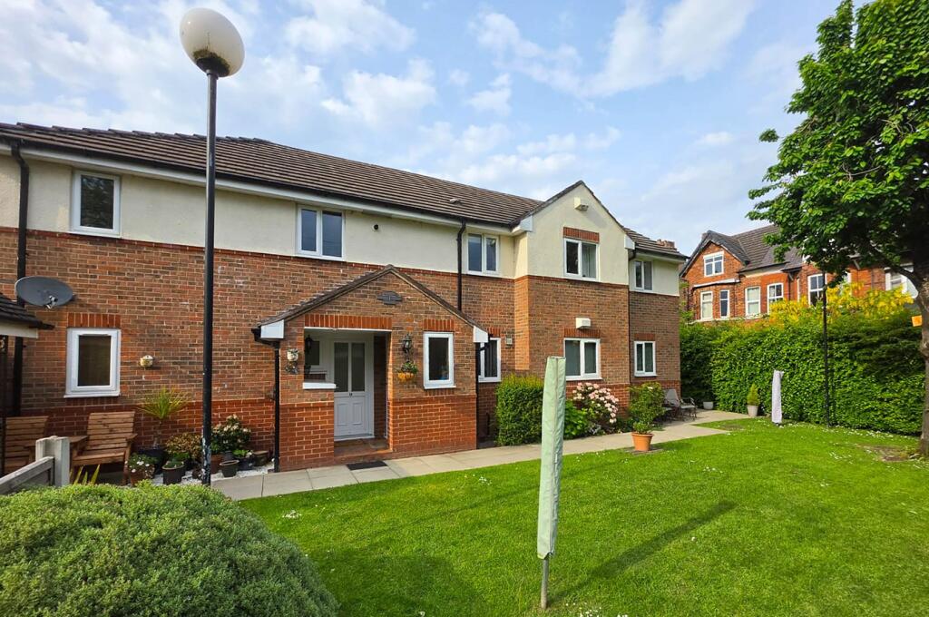 Main image of property: William Close, Urmston, Manchester, M41