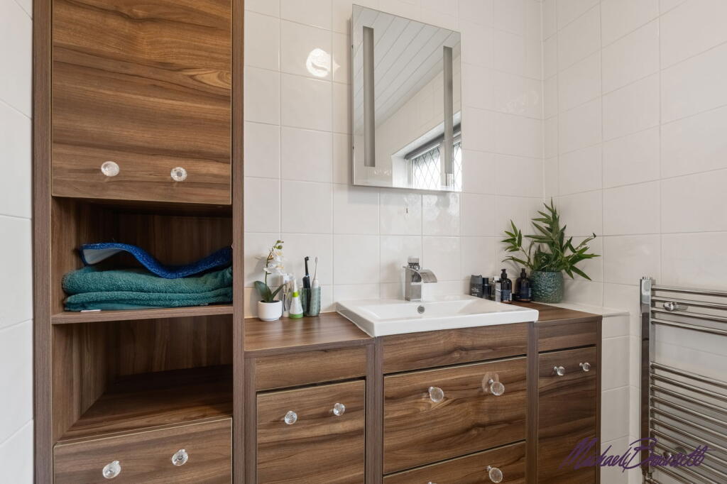 Additional image 26 of Upper Meadows, Queensbury, Bradford, BD13 2JY