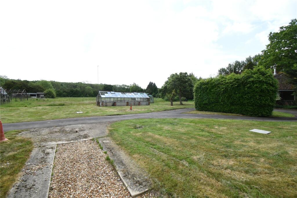 Broad Oak, Odiham, Hook, Hampshire, RG29 photo 2