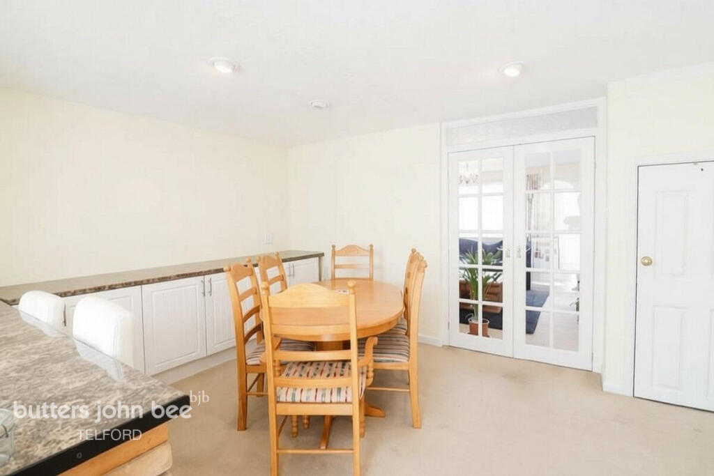House in Telford, Randlay, Hollinswood and Randlay - More