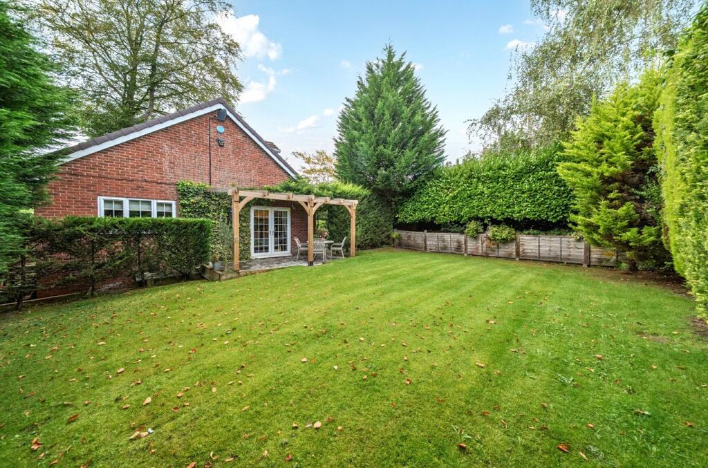 House in Rochdale, Greater Manchester - View 4