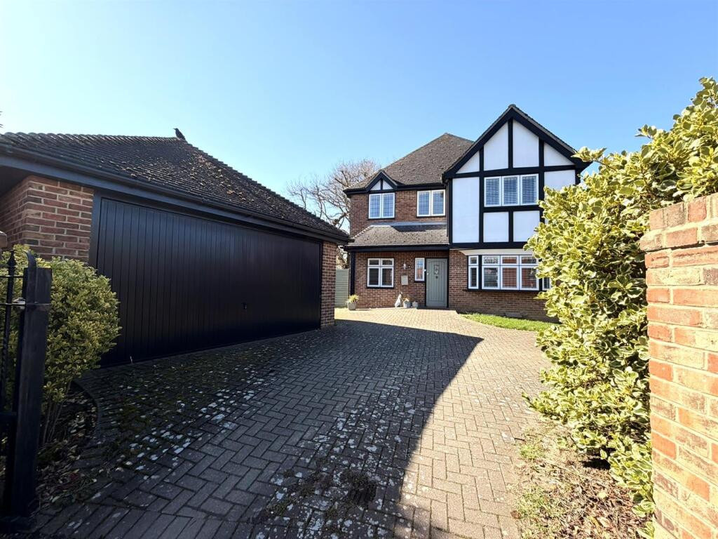 Main image of property: Highlands Boulevard, Leigh-On-Sea