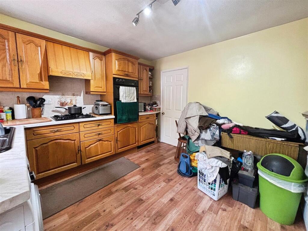 Additional image 3 of Brownroyd Hill Road, Bradford, BD6 1RY