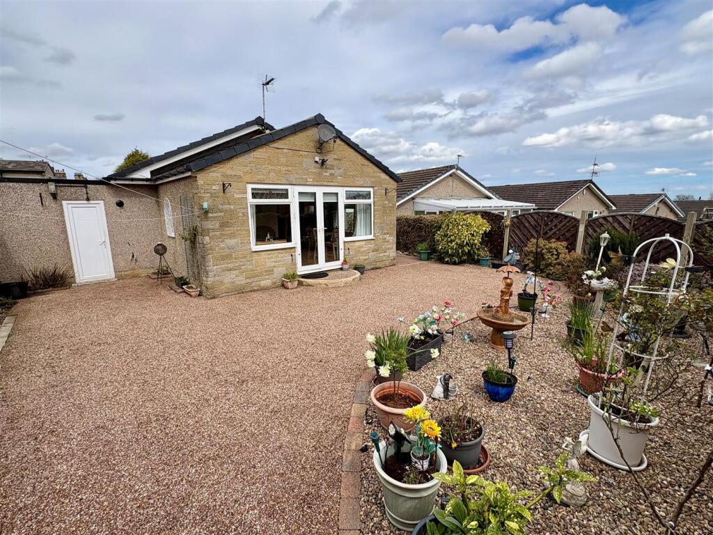 Additional image 19 of Oakleigh Avenue, Clayton, Bradford