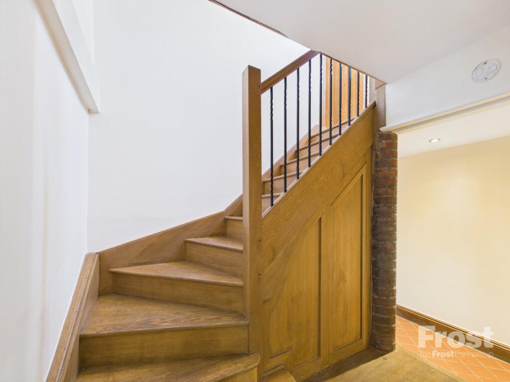 House in Slough, Burnham - More