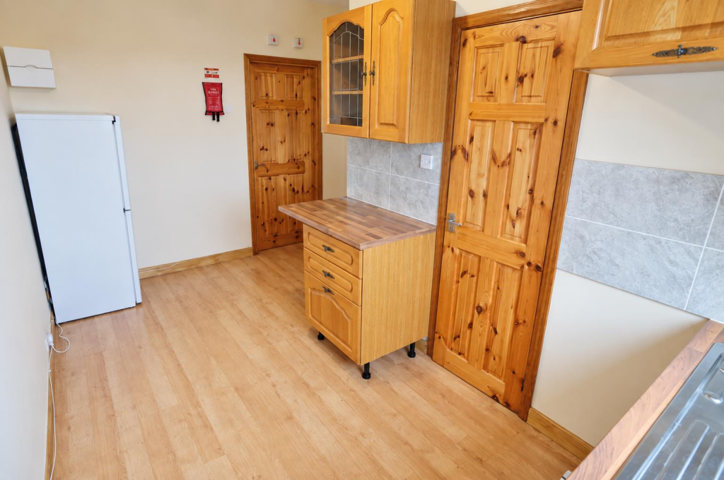 Apartment in Wakefield - View 3