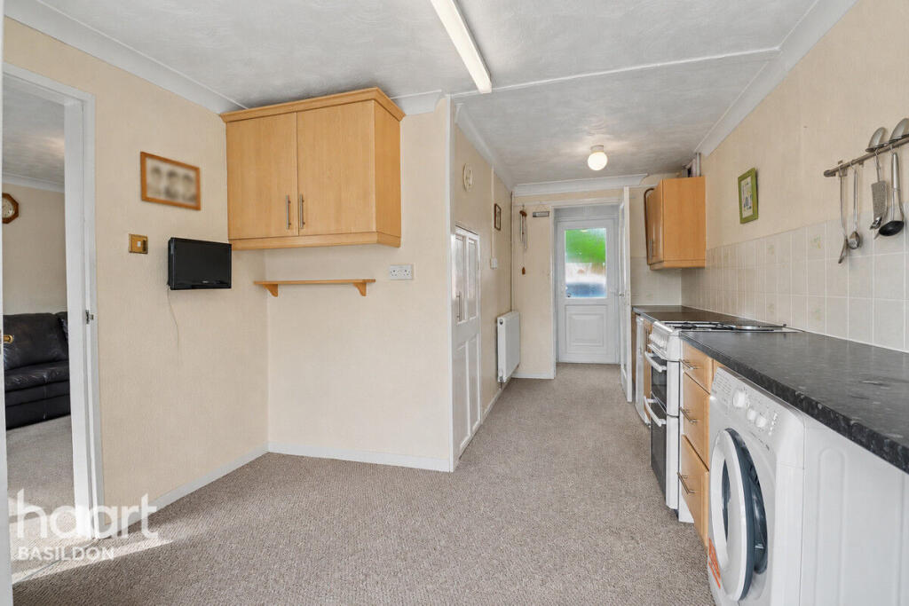 House in Basildon, Vange - View 5