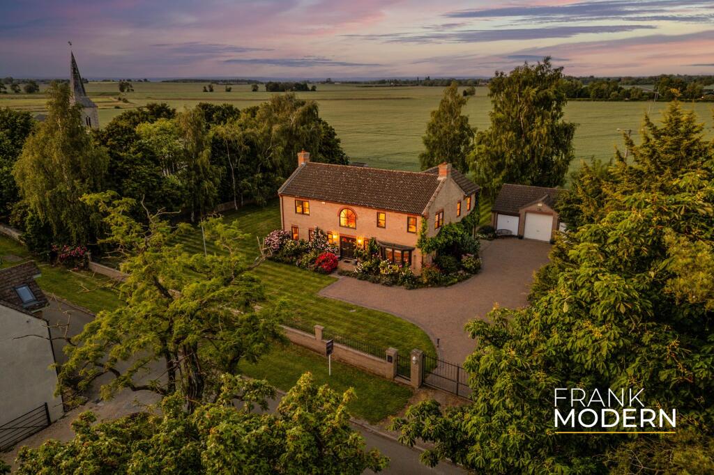 5-bed detached on Wilsthorpe, Stamford, PE9, £700,000