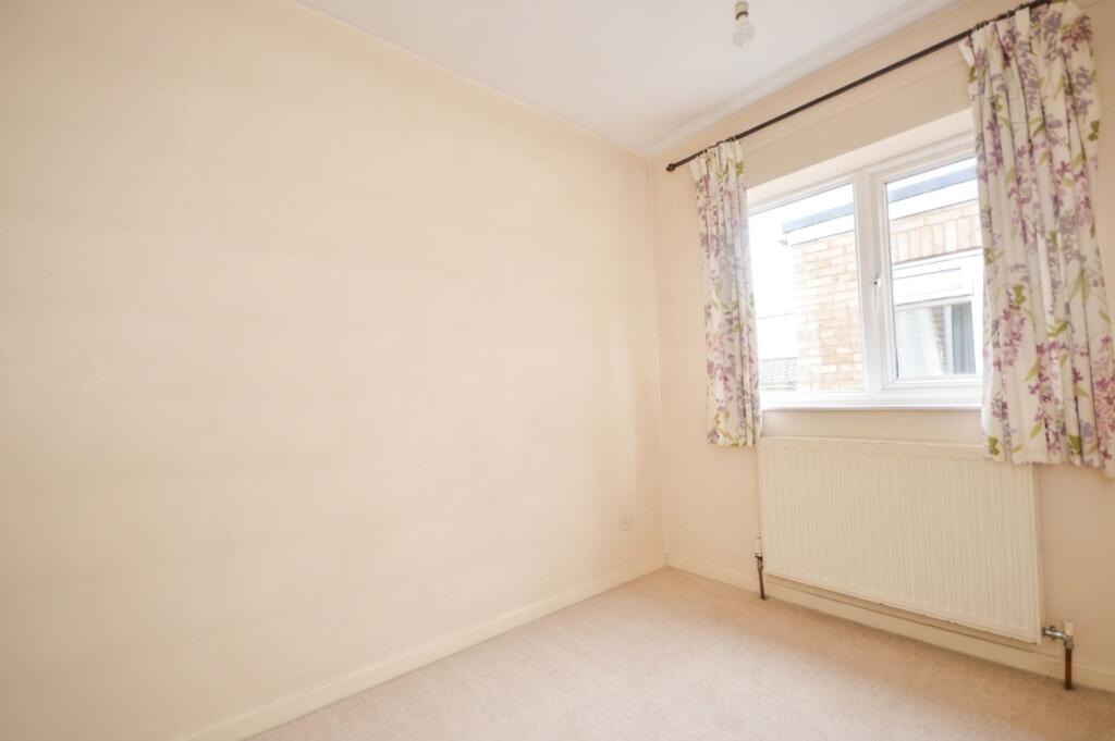 House in Hemel Hempstead - More