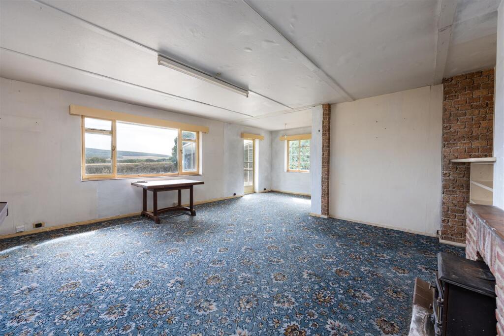 House in Yarmouth, Newbridge - View 4
