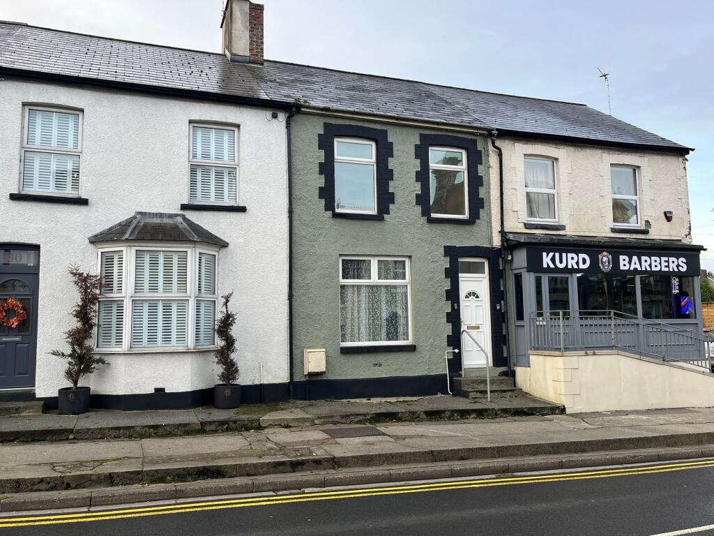 Main image of property: 32 Eastgate, Cowbridge, The Vale of Glamorgan, CF71 7DG