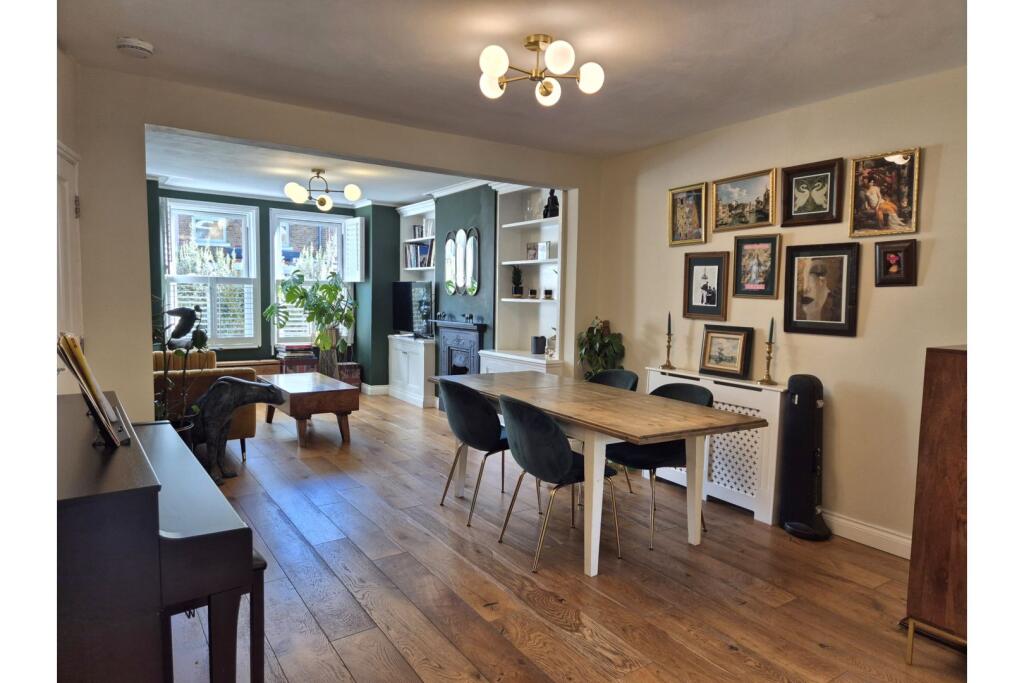 House in London, Hanwell - View 4