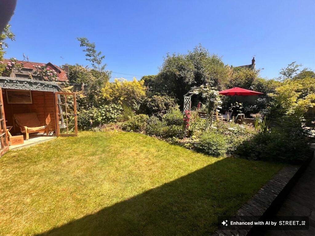 House in Newick, Fletching Common - View 2