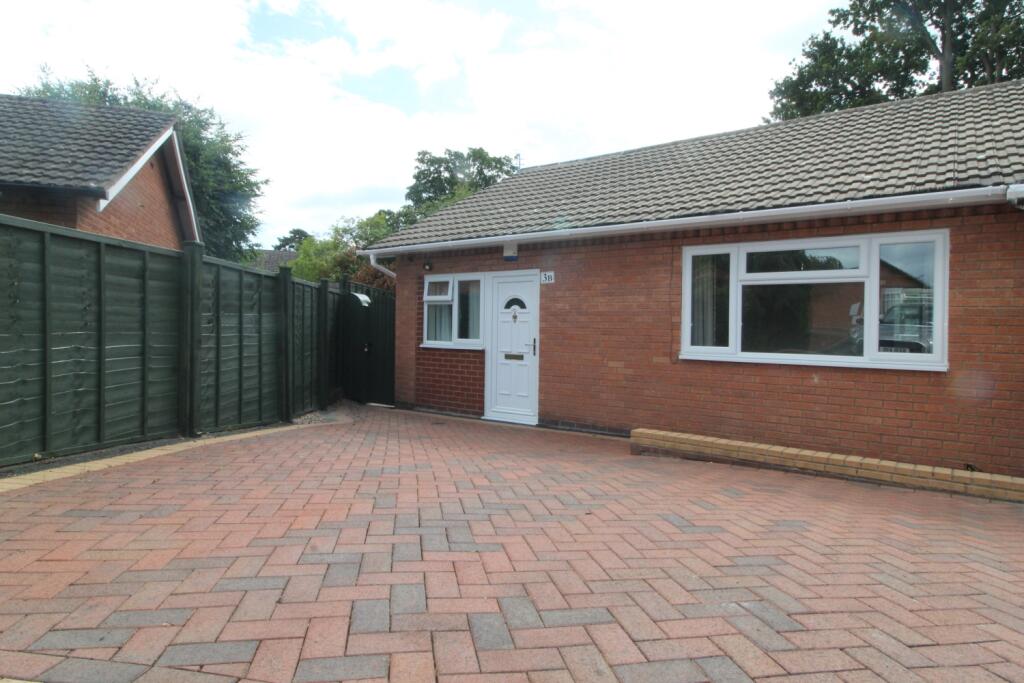 Main image of property: 3B Cotes Crescent, Bicton Heath, Shrewsbury, Shropshire, SY3 5AS