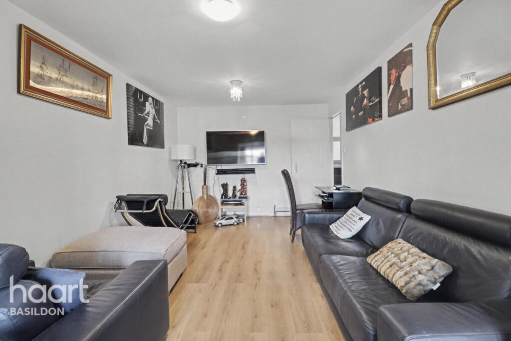 Rivertons, Basildon photo 2