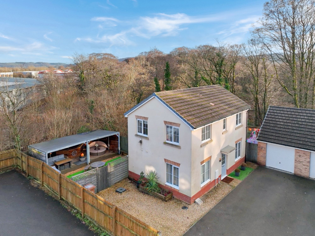 Main image of property: Waun Draw, Caerphilly, CF83