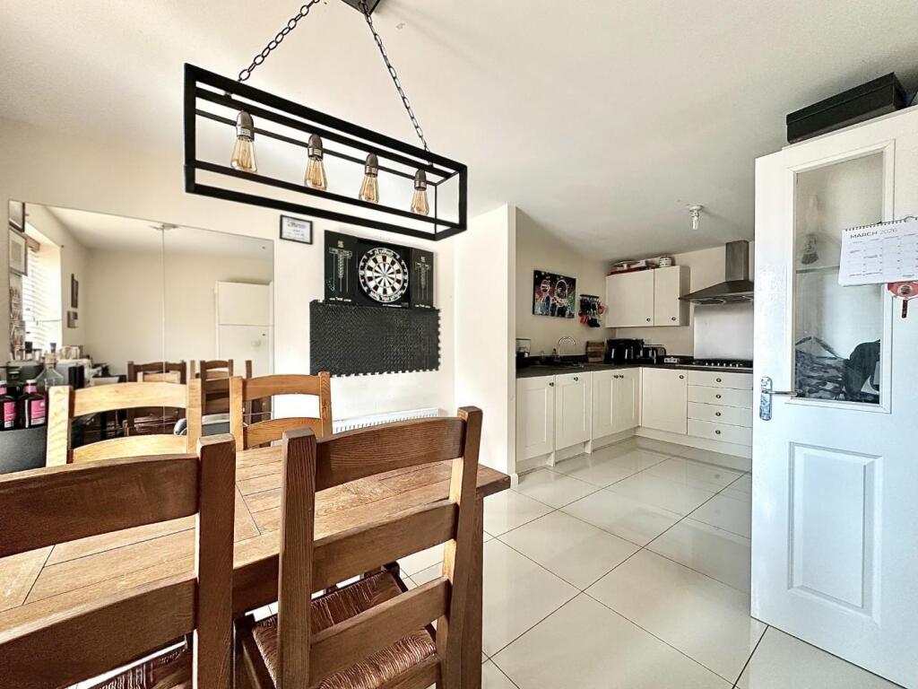 House in Northampton NN4, Pineham Lock, Hunsbury Meadows - View 5
