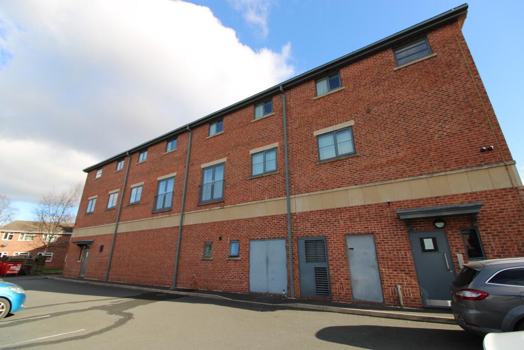 Main image of property: Horninglow Road North, Burton upon Trent, DE13