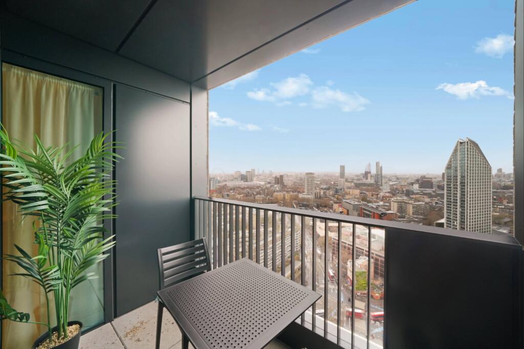 Apartment in London - View 3
