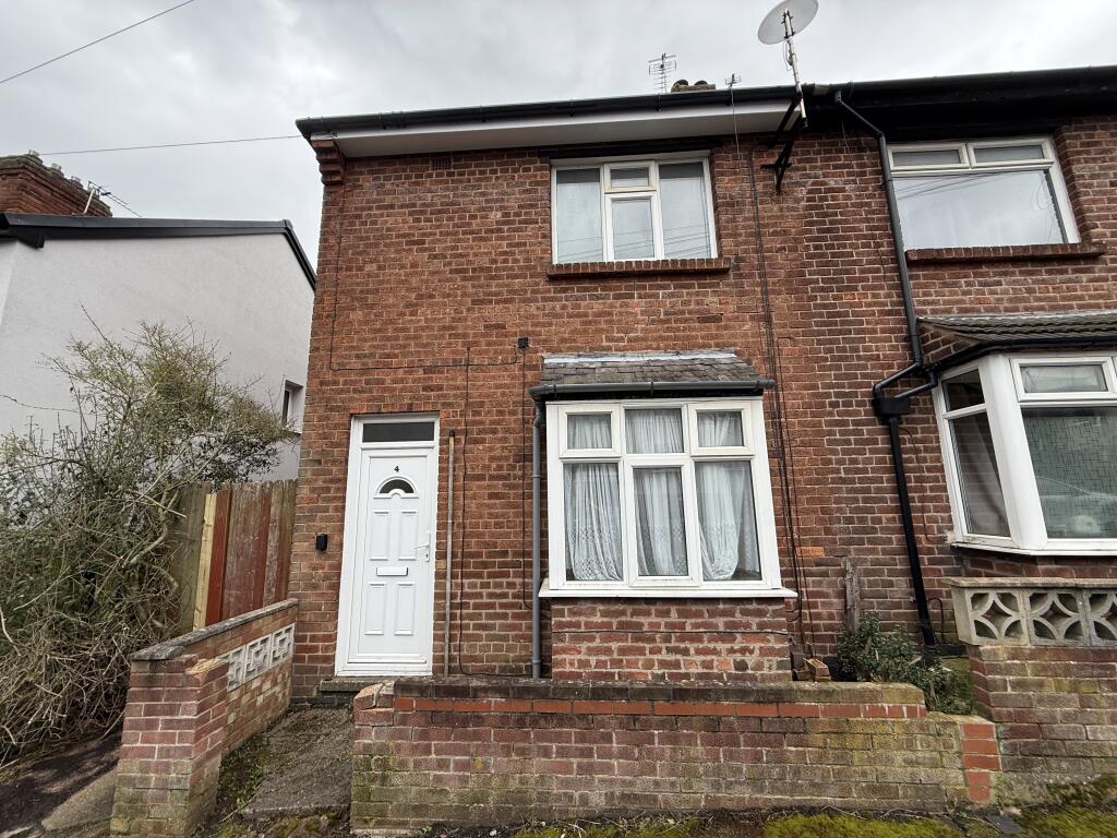 Main image of property: 4 Linden Street, Nottingham, Nottinghamshire NG3 4ND