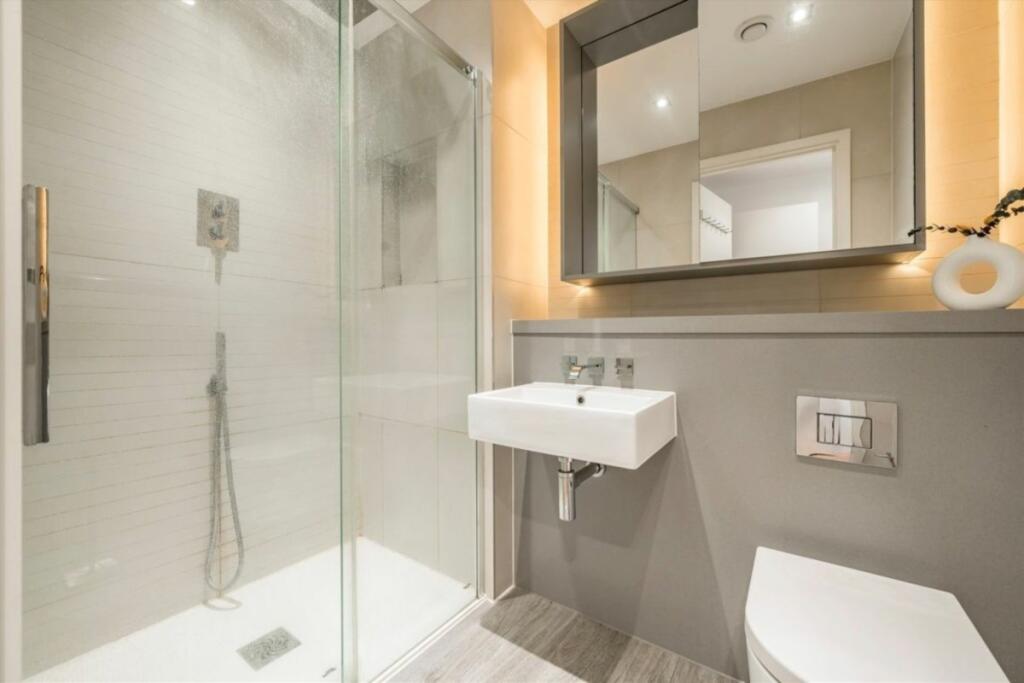 2 bedroom duplex for rent