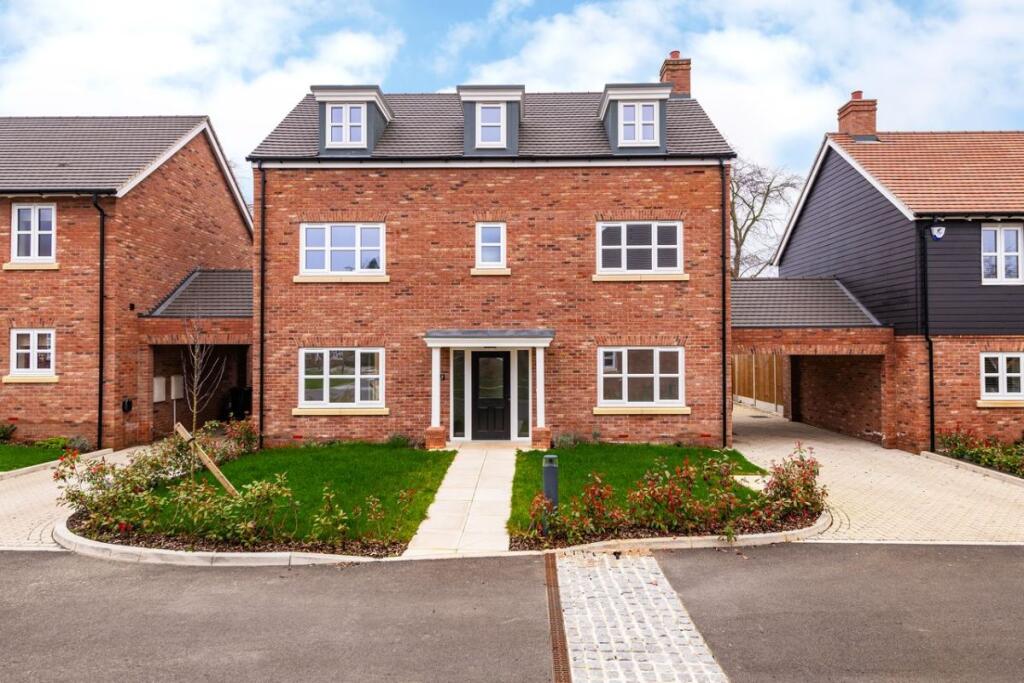 Main image of property: Venn Close, Dunmow