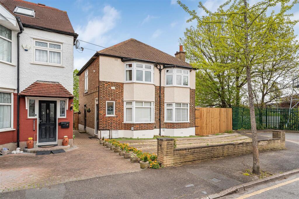 Main image of property: Queens Grove Road, North Chingford