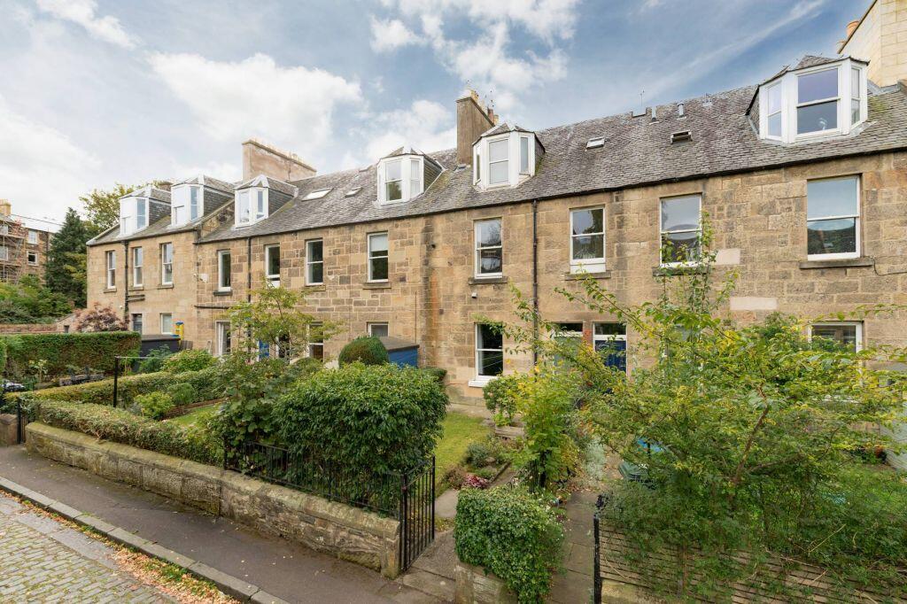 1-bed flat on 16 Myrtle Terrace, Shandon, Edinburgh, EH11 1PF, £270,000