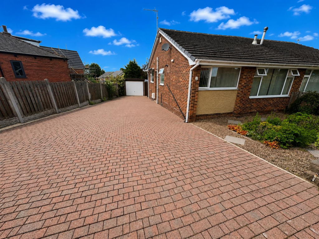 Main image of property: Alma Lane, Heckmondwike