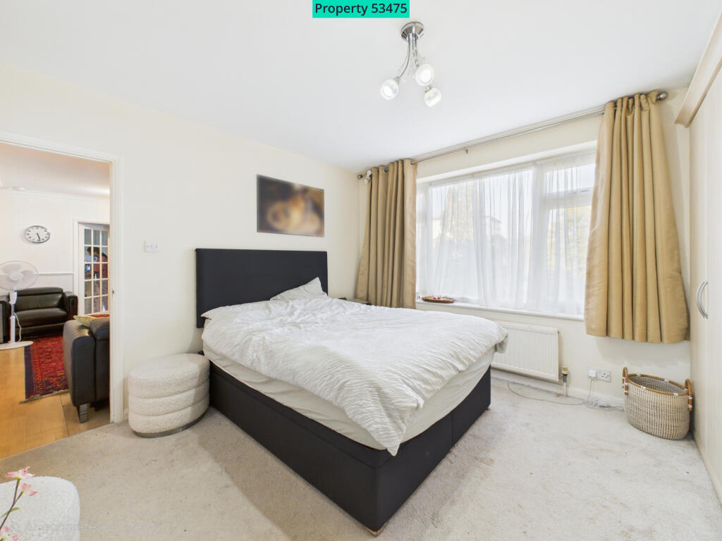 Apartment in London - More