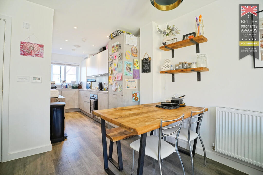 House in Bishop's Stortford, Hockerill - View 4