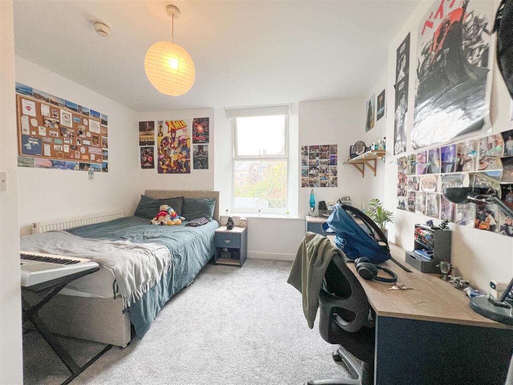 House in Sheffield - View 4
