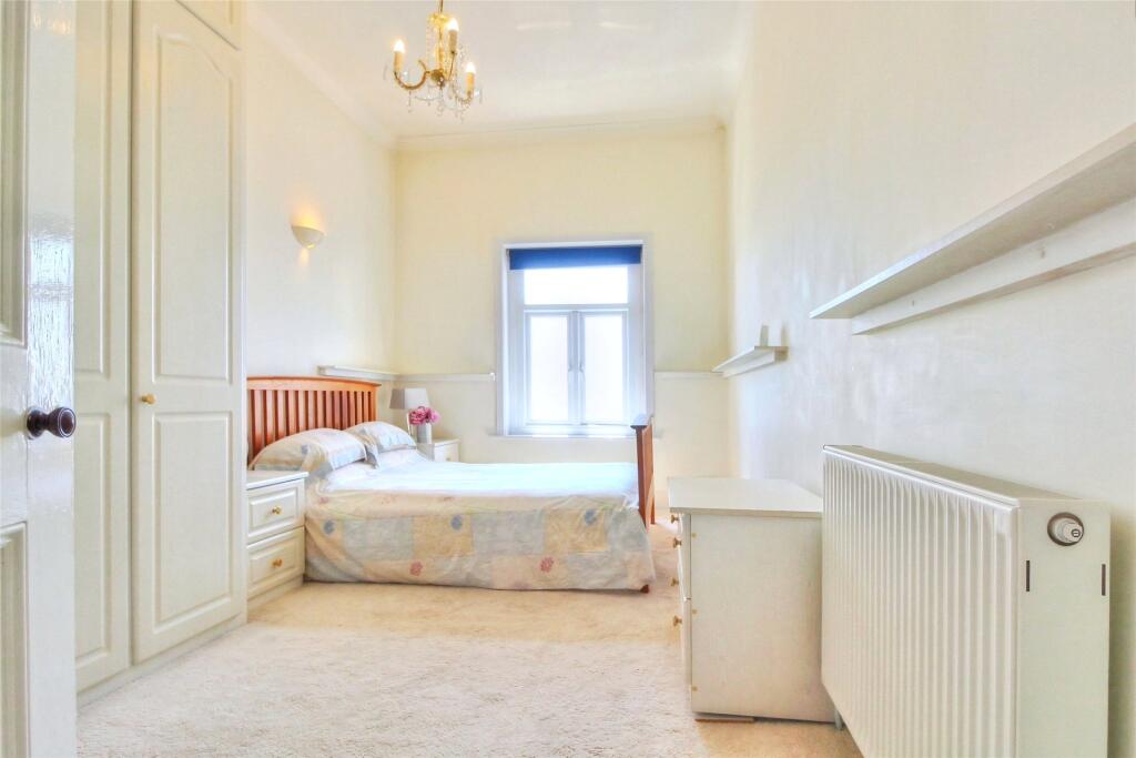 Morton Crescent, Exmouth, Devon photo 4