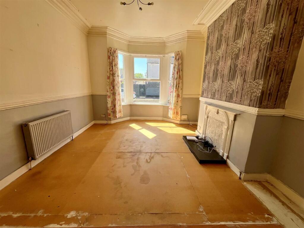 House in Hull, Kingston upon Hull - View 2