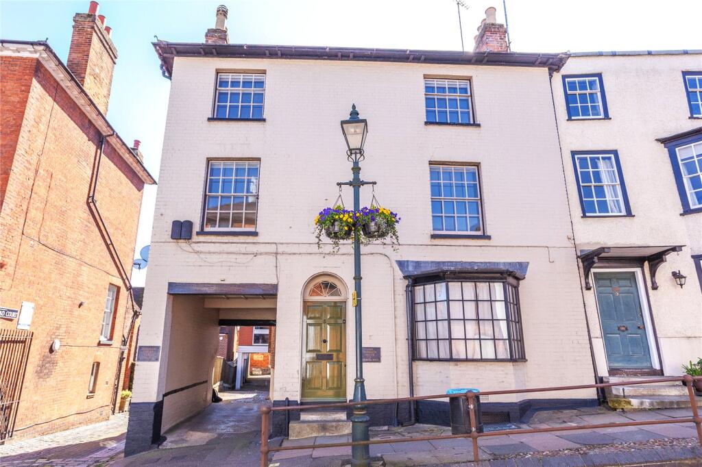 Main image of property: Gravel Hill, Henley-on-Thames, Oxfordshire, RG9