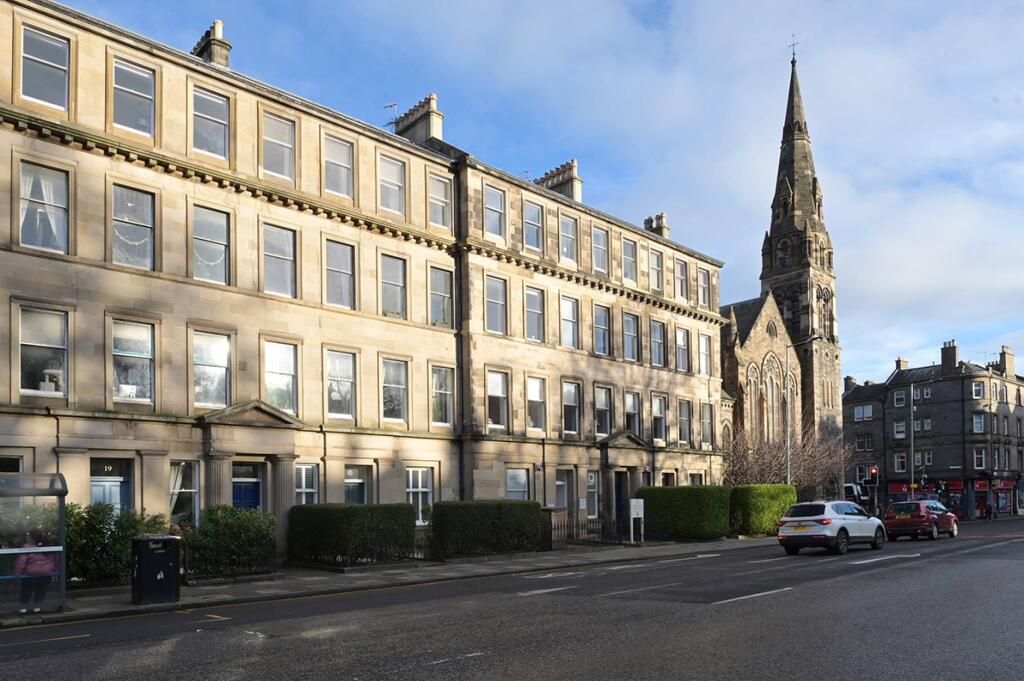 Main image of property: 20/4 Brunton Place, Hillside, Edinburgh, EH7 5EJ