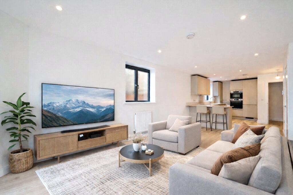 Main image of property: Forest View, London, E4