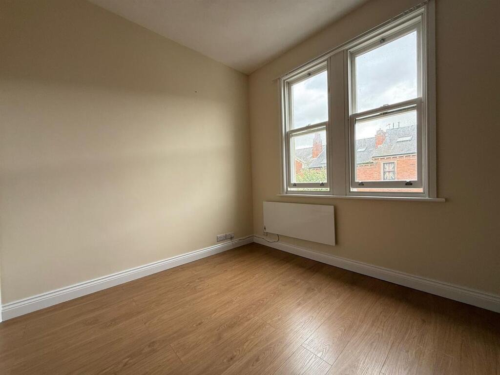 Apartment in Derby, Castlefields, New Normanton - View 2